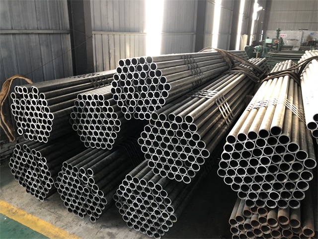 牡丹江小口径厚壁无缝钢管